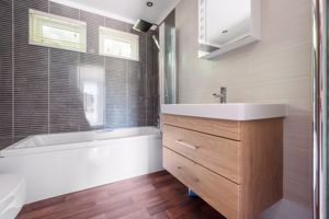 Photo 14- click for photo gallery